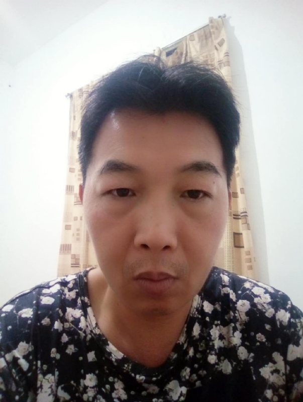 繁华哀伤的第一张照片--永安婚介网