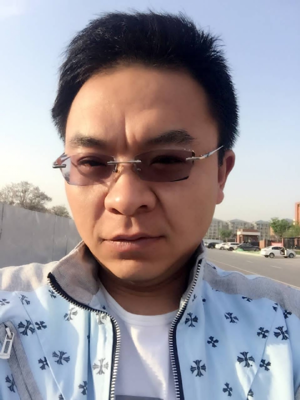 执着的等待的第一张照片--永安婚介网