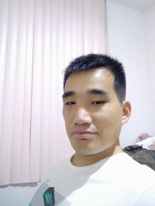 大男孩的第一张照片--永安婚介网