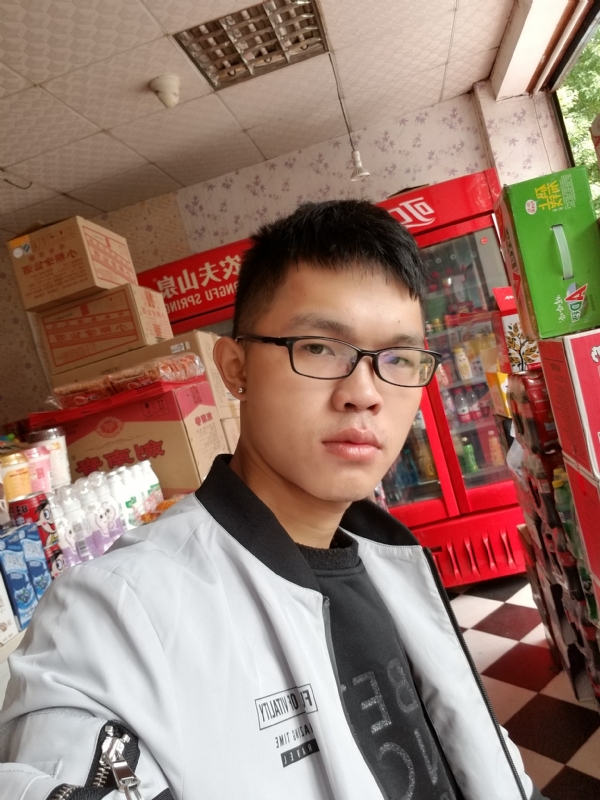 柒年的第一张照片--永安婚介网