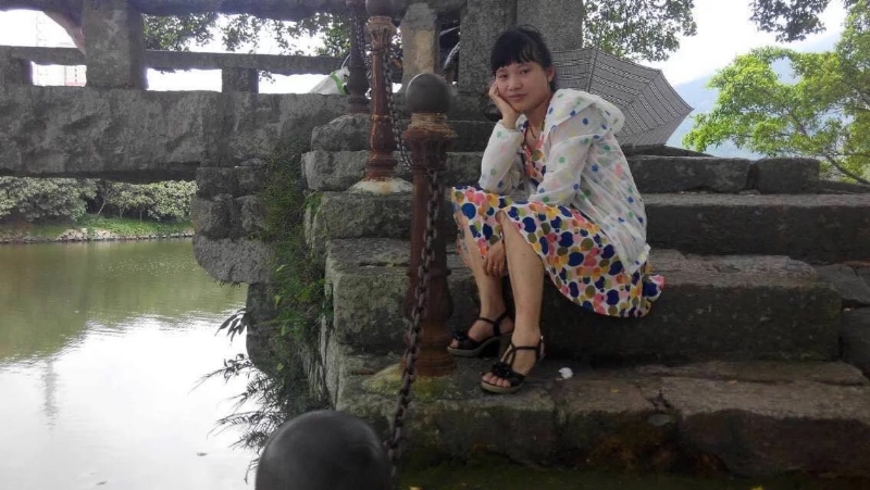 女子悠然的第一张照片--永安婚介网
