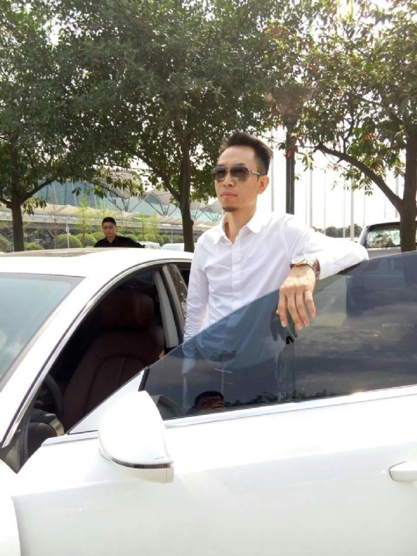 杨岳的第一张照片--永安婚介网