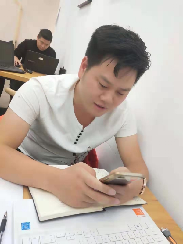 麒麟的第一张照片--永安婚介网