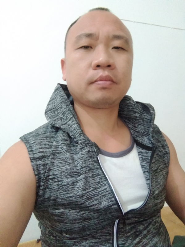 whm的第一张照片--永安婚介网