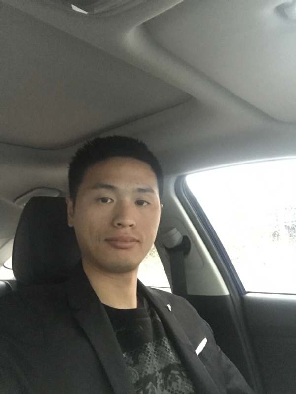 向前走的第一张照片--永安婚介网