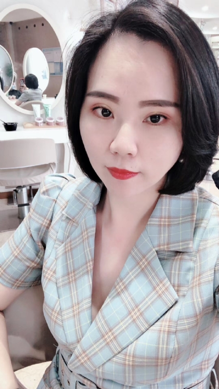 固执的第一张照片--永安婚介网