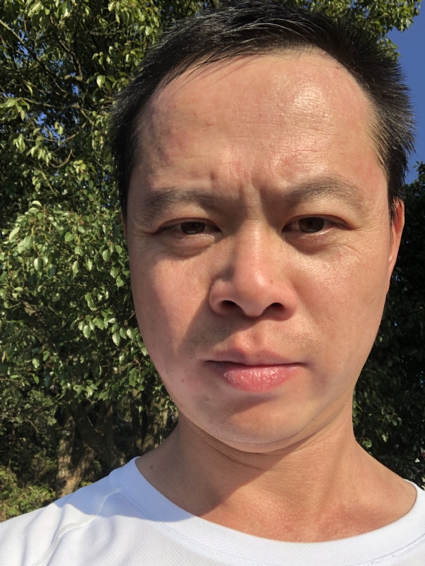 猩猩巨呃的第四张照片--永安婚介网