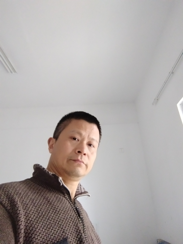 无云的第一张照片--永安婚介网