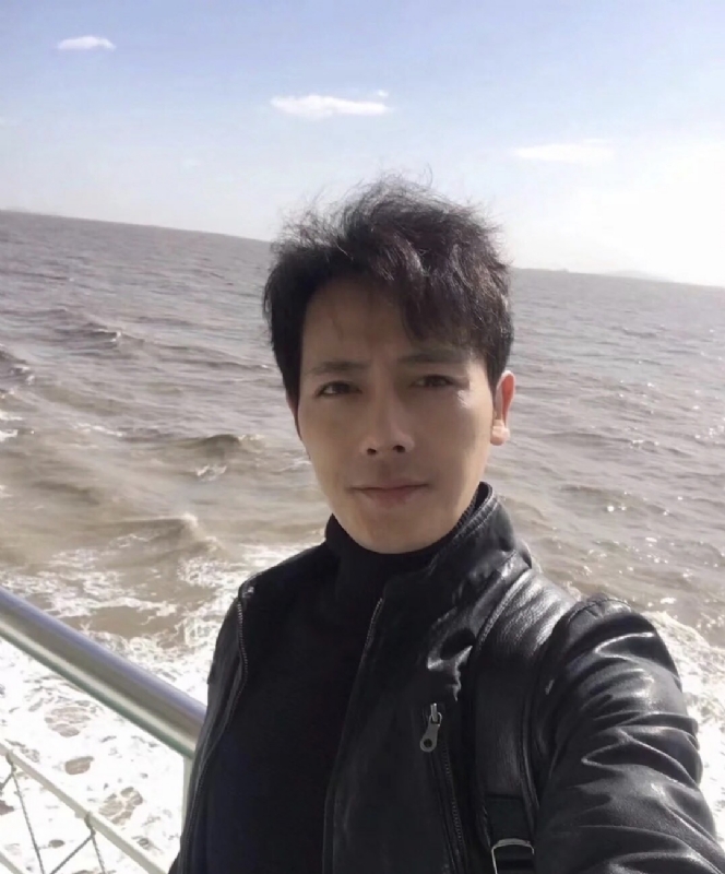 疯狂的小鱼的第一张照片--永安婚介网
