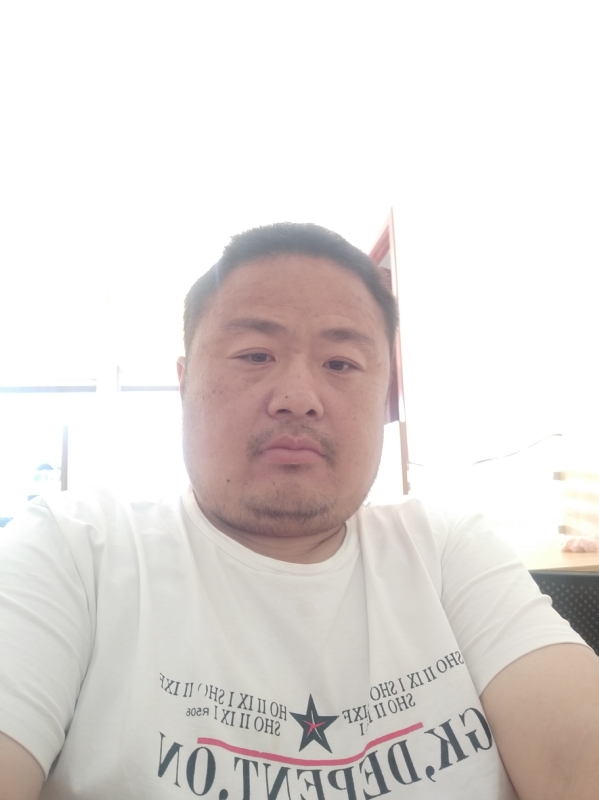 流星隐爱的第三张照片--永安婚介网