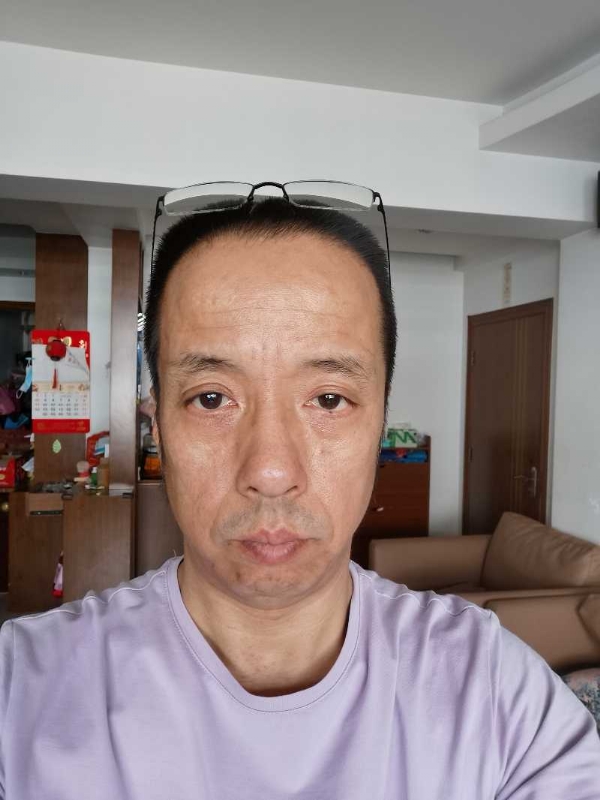 萨博的第一张照片--永安婚介网