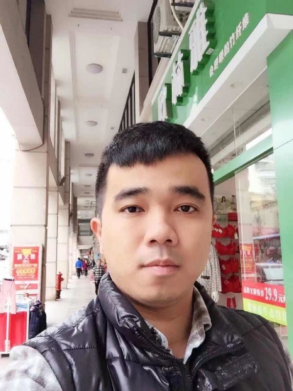 小小怪兽的第一张照片--永安婚介网