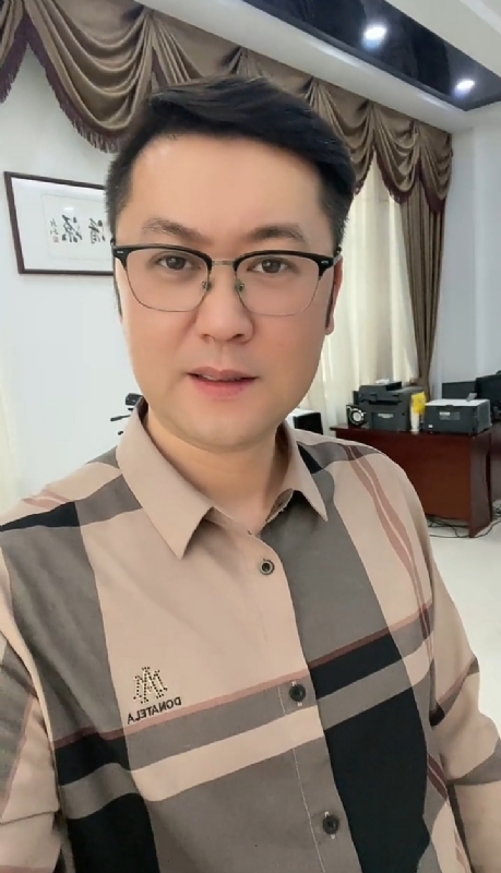 勤勉的第一张照片--永安婚介网